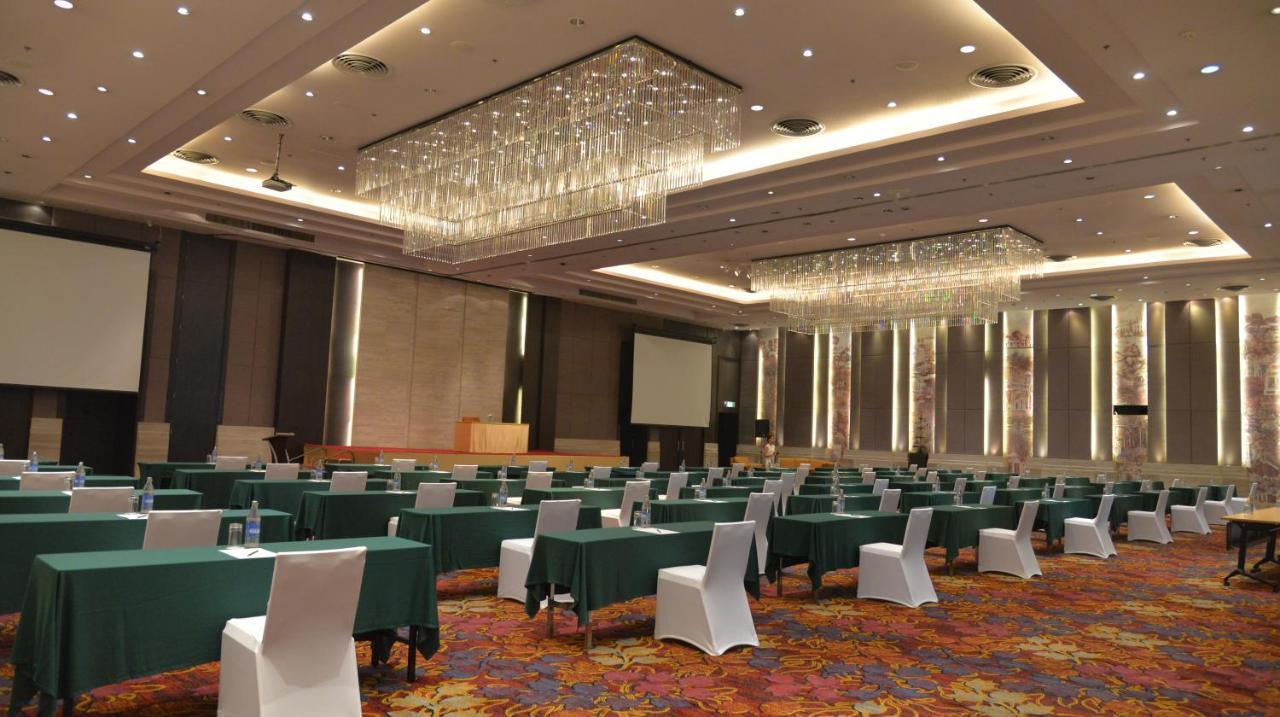 Rama Gardens Hotel Bangkok Exteriör bild